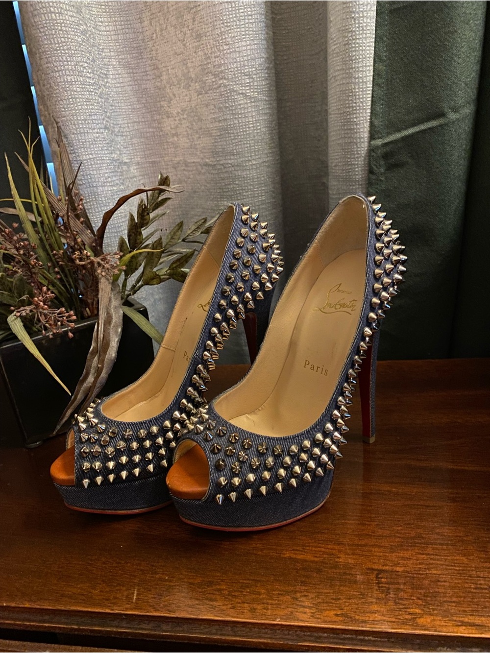 👠Christian Louboutin Navy Denim Peep-Toe Pumps with Red Sole and Spikes